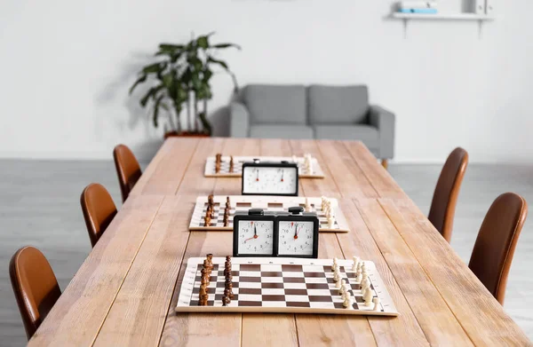 Αίθουσα Προετοιμασμένη Για Τουρνουά Σκάκι Στο Κλαμπ — Φωτογραφία Αρχείου