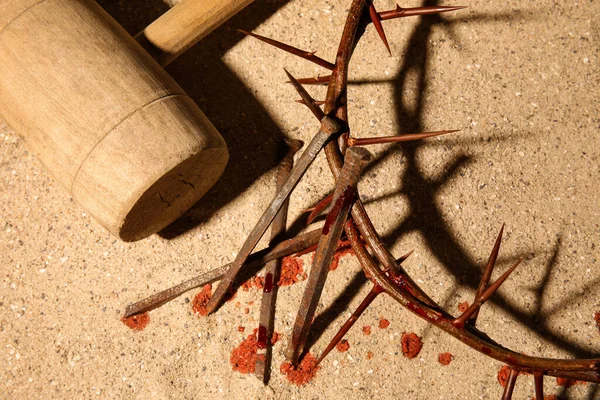Crown Thorns Nails Mallet Blood Drops Sand — Stock Photo, Image