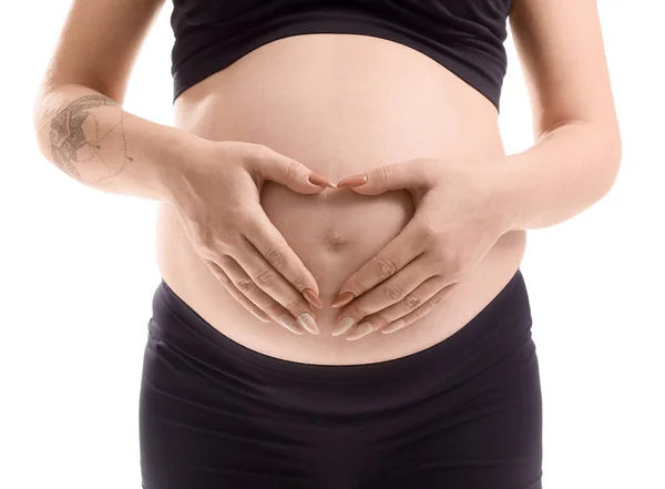Kobieta Ciąży Kształtuje Serce Dłońmi Brzuchu Białym Tle Zbliżenie — Zdjęcie stockowe