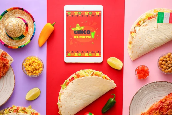Comida Mexicana Tradicional Com Sombrero Tablet Fundo Cor Celebração Cinco — Fotografia de Stock