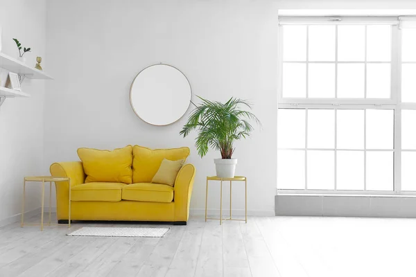 Interior Light Living Room Yellow Sofa Houseplant — Stock Photo, Image