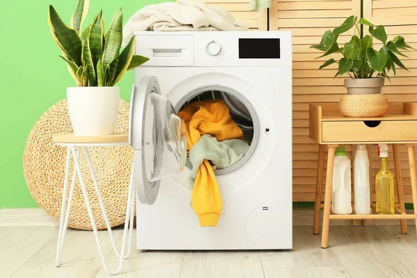 Modern Washing Machine Laundry Tables Plants Color Wall — Stock Photo, Image