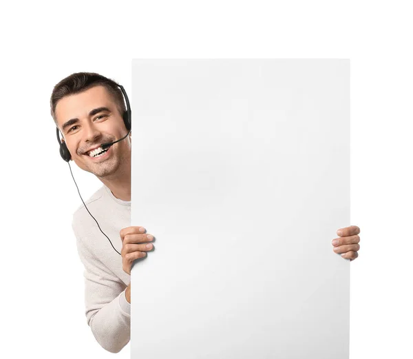 Consultor Masculino Call Center Auriculares Con Hoja Papel Blanco Sobre — Foto de Stock