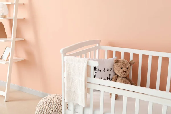 Crib Teddy Bear Color Wall Modern Children Room — Stock Photo, Image