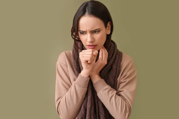 Young Woman Scarf Suffering Sore Throat Color Background — Stock Photo, Image