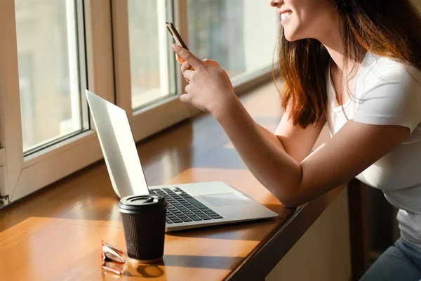 Beautiful Young Woman Mobile Phone Laptop Window — Stock Photo, Image