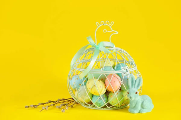 Basket Painted Easter Eggs Pussy Willow Toy Bunny Yellow Background — 스톡 사진