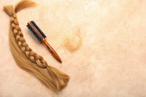 Brush Clump Hair Strand Beige Background — Stock Photo, Image
