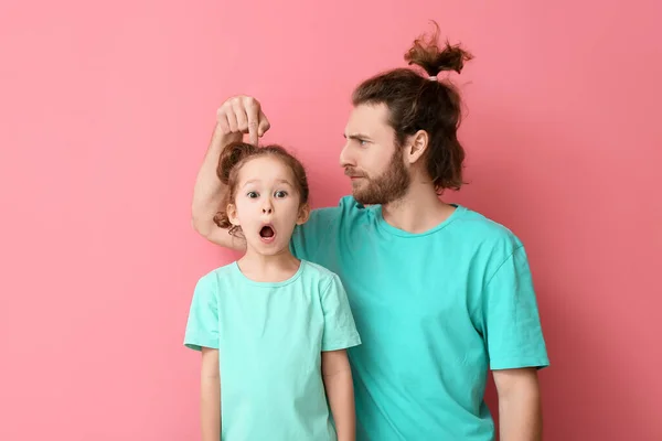 Funny Man Her Little Daughter Pink Background April Fools Day — Stock Photo, Image