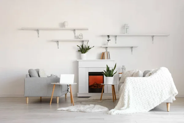 Interior Light Room Sofas Modern Laptop Fireplace White Wall — Stock Photo, Image