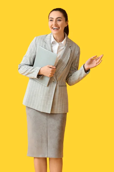 Pretty Young Businesswoman Folder Yellow Background — Stock Photo, Image