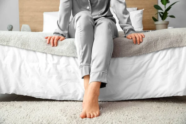 Bare Feet Young Woman Sitting Bed Home — Stock Photo, Image