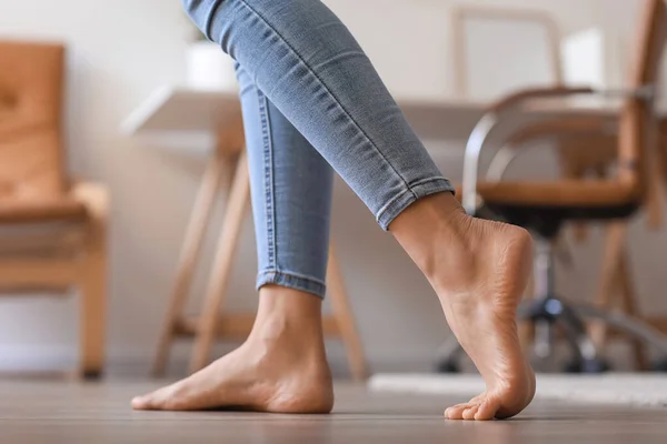 Bare Feet Young Woman Walking Home Closeup — Stock Photo, Image