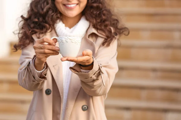 Beautiful Woman Drinking Tea Outdoors — Stock Photo, Image