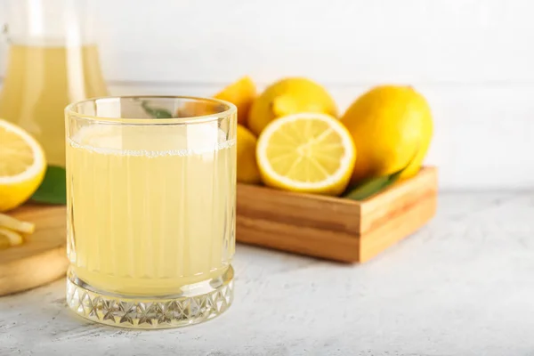 Glass Fresh Lemon Juice Table — Stock Photo, Image