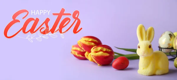 Schöne Ostergrußkarte Mit Spielzeughasen Blumen Und Eiern — Stockfoto