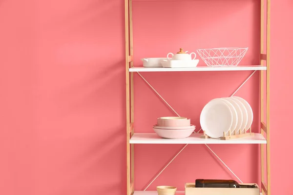 Modern Shelving Unit Dishware Pink Wall Kitchen — Stock Photo, Image