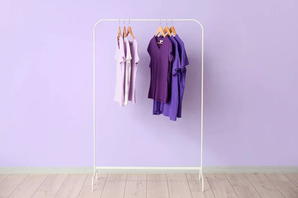 Rack Shirts Purple Shades Lilac Wall — Stock Photo, Image