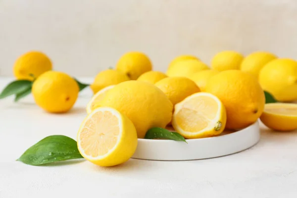 Many Fresh Lemons Light Table — Stock Photo, Image