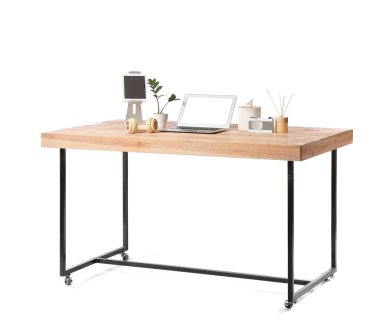 Beyaz arka planda modern işyeri