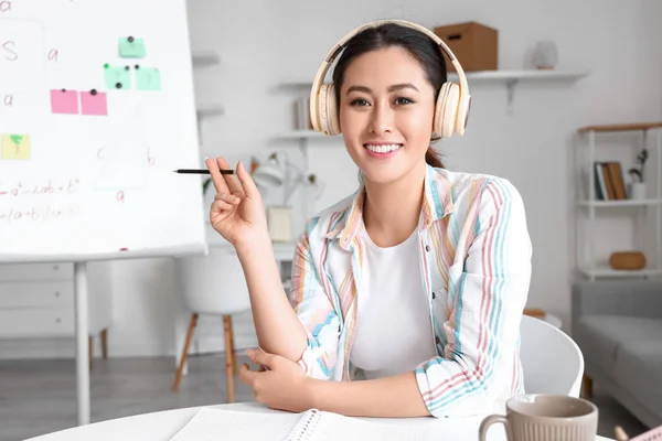 Young Asian Tutor Headphones Giving Math Lesson Home — Stock Photo, Image