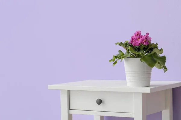 Table Flowers Pot Violet Wall — Stock Photo, Image