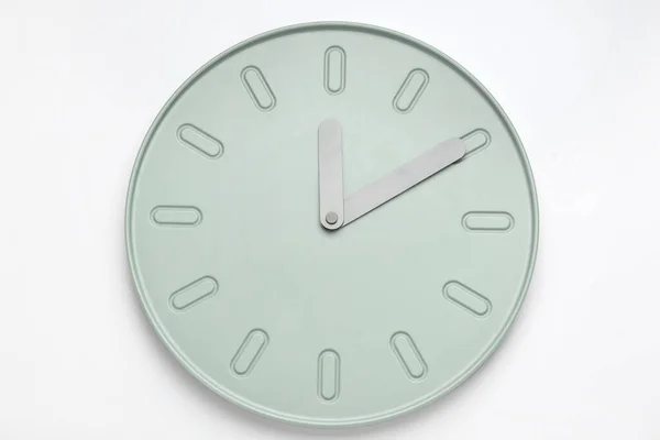 Nuevo Reloj Moderno Sobre Fondo Blanco — Foto de Stock