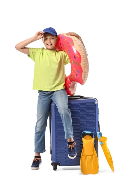 Lindo Niño Pequeño Con Maleta Anillo Inflable Paletas Sobre Fondo — Foto de Stock