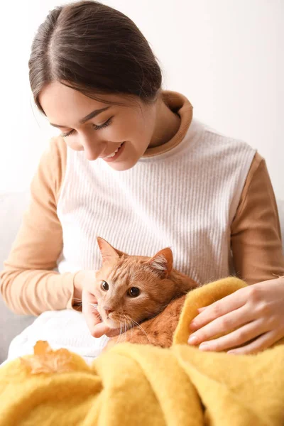 Woman Cute Ginger Cat Home Autumn Day — Stock Photo, Image