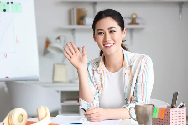 Young Asian Tutor Giving Math Lesson Home — Stock Photo, Image
