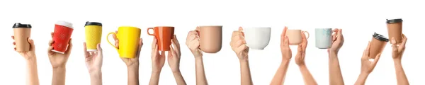 Vele Handen Met Verschillende Kopjes Koffie Geïsoleerd Wit — Stockfoto