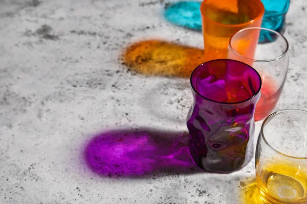 Colorful Empty Glasses Light Background — Stock Photo, Image