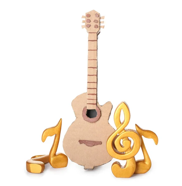 Jouet Guitare Carton Avec Notes Musique Sur Fond Blanc — Photo