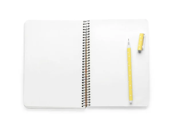 Caderno Caneta Isolados Sobre Branco — Fotografia de Stock