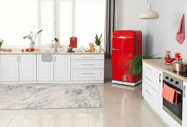 Interior Modern Kitchen Counters Stylish Fridge — Stock Photo, Image