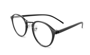 Beyaz arkaplanda yeni gözlük