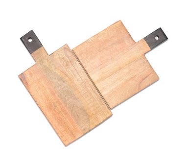 Beyaz arkaplanda yeni kesme tahtaları