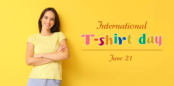 Jonge Vrouw Stijlvol Shirt Gele Achtergrond Internationale Shirt Dag — Stockfoto