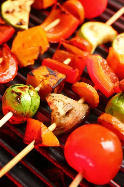 Sabrosos Pinchos Con Verduras Parrilla Primer Plano —  Fotos de Stock