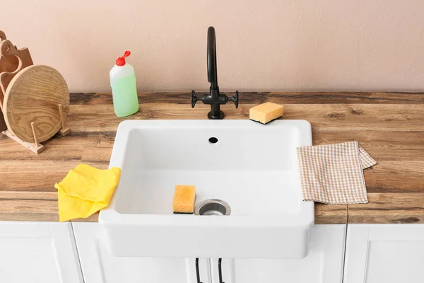 Cleaning Sponges Detergent Ceramic Sink — Stok fotoğraf