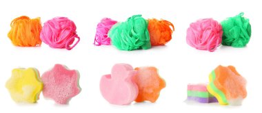 Farklı banyo süngerleri beyaz üzerine izole edilmiş.