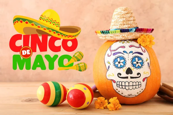 Pumpkin Painted Skull Sombrero Maracas Color Background Greeting Card Cinco — Fotografia de Stock