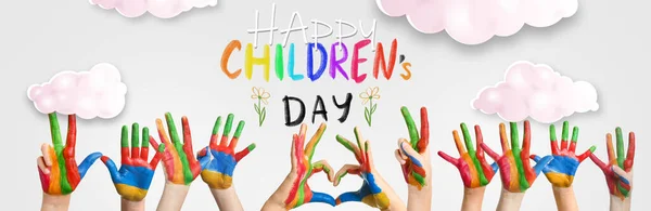 Tarjeta Felicitación Para Día Los Niños Con Muchas Manos Pinturas —  Fotos de Stock