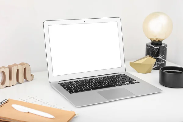 Modern Laptop Light Table Closeup — Stock Photo, Image