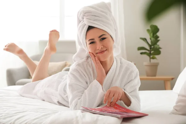 Young Asian Barefoot Woman Reading Magazine Bed Home — Stock Photo, Image