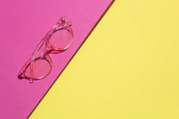 Pink Eyeglasses Color Background — 스톡 사진