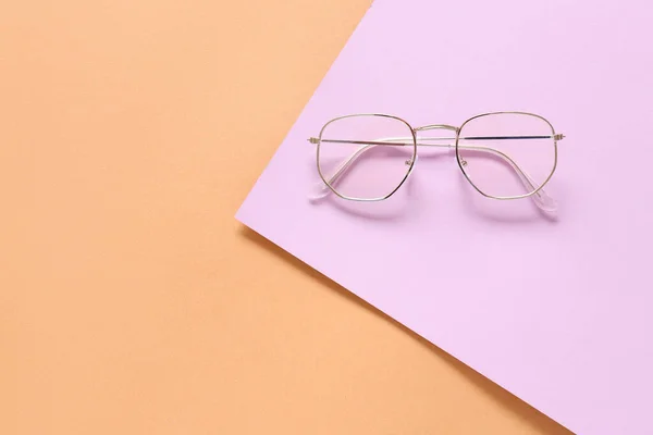 Gafas Vista Elegantes Sobre Fondo Color — Foto de Stock