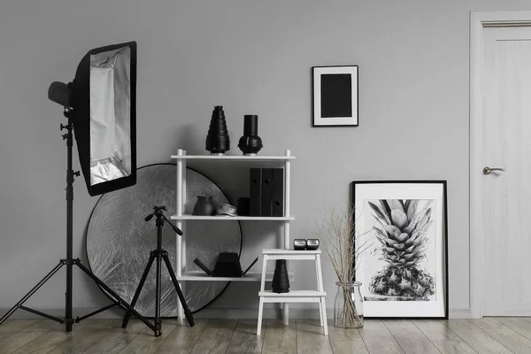 Interior Elegante Estudio Fotográfico Con Equipo Profesional — Foto de Stock