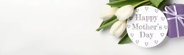 Karta Okolicznościowa Dzień Matki Prezent Piękne Tulipany Białym Tle Miejscem — Zdjęcie stockowe