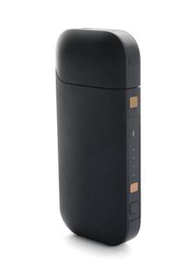 Beyaz arkaplanda elektronik puro